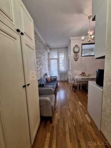 Продаётся 2-комн. новостройка 38 м², м. Кара Караев, photo 1 from 12