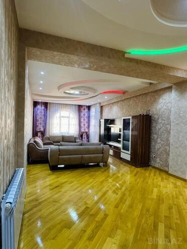 Satılır 3 otaqlı köhnə tikili 140 m², Xalqlar Dostluğu m., photo 4 from 31