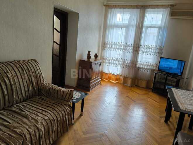 İcarəyə verilir 2 otaqlı köhnə tikili 60 m², 28 May m., photo 12 from 13