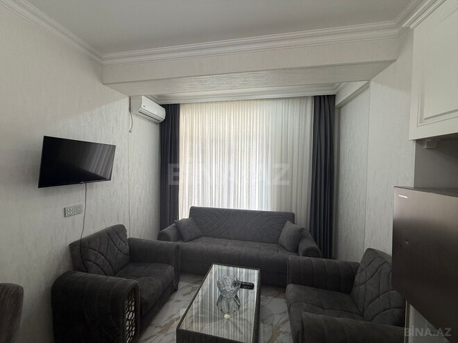 Сдаётся 2-комн. новостройка 60 м², м. 8 ноября, photo 1 from 11