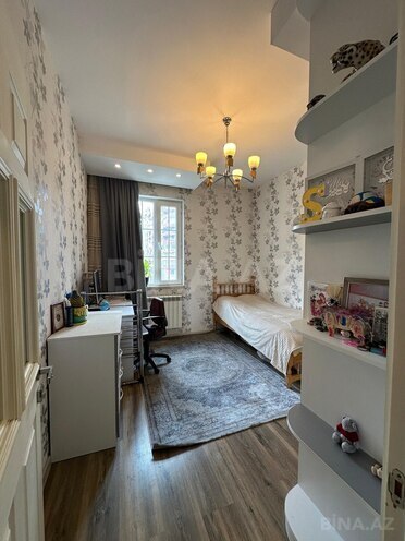 Продаётся 9-комн. дом/дача 320 м², м. Иншаатчылар, photo 16 from 32