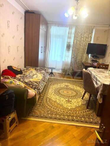 Продаётся 3-комн. вторичка 75 м², м. Нефтчиляр, photo 14 from 21