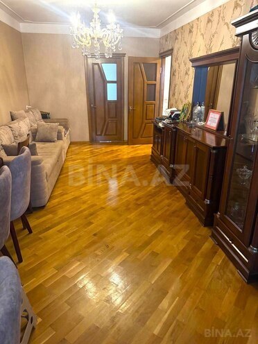 Продаётся 3-комн. вторичка 75 м², м. Нефтчиляр, photo 7 from 21