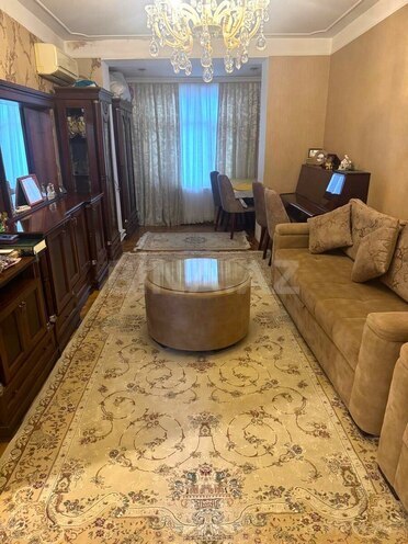 Продаётся 3-комн. вторичка 75 м², м. Нефтчиляр, photo 4 from 21