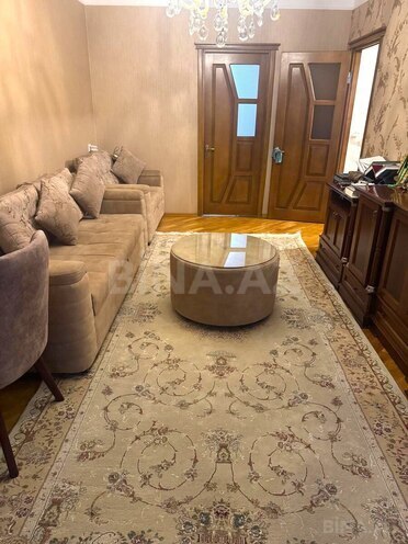 Продаётся 3-комн. вторичка 75 м², м. Нефтчиляр, photo 3 from 21