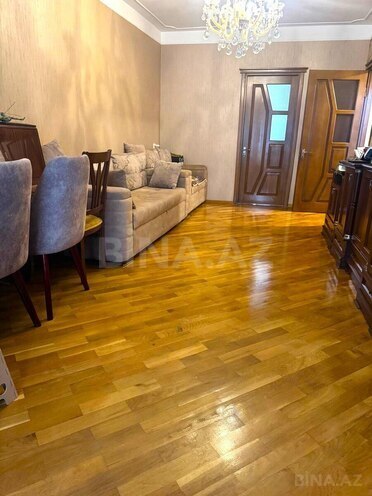 Продаётся 3-комн. вторичка 75 м², м. Нефтчиляр, photo 6 from 21