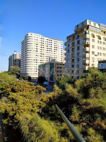 Сдаётся 2-комн. вторичка 46 м², м. Элмляр Академиясы, photo 8 from 20