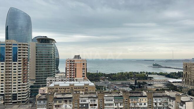 Satılır 4 otaqlı yeni tikili 247 m², 28 May m., photo 1 from 14