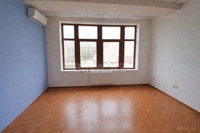 Сдаётся 1-комн. офис 25 м², м. Сахил, photo 1 from 10