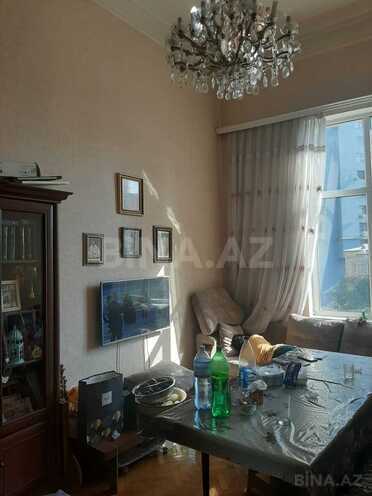Satılır 3 otaqlı köhnə tikili 70 m², Nəsimi r., photo 1 from 19