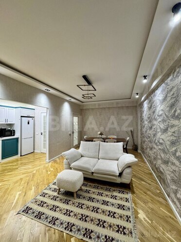 Продаётся 4-комн. новостройка 155 м², м. Ази Асланов, photo 1 from 18