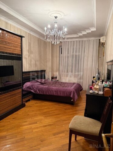 Продаётся 4-комн. новостройка 203 м², м. Низами, photo 8 from 14