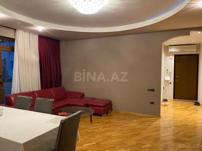Продаётся 3-комн. вторичка 90 м², м. Элмляр Академиясы, photo 9 from 22