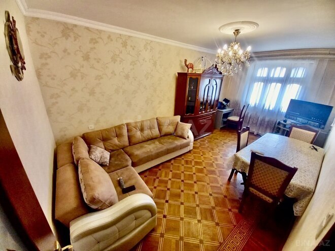 Satılır 3 otaqlı köhnə tikili 90 m², Qara Qarayev m., photo 1 from 12