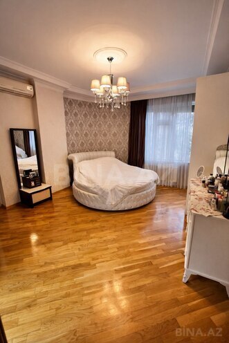 Продаётся 4-комн. новостройка 203 м², м. Низами, photo 4 from 14