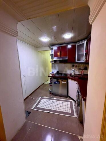 Satılır 3 otaqlı köhnə tikili 70 m², İnşaatçılar m., photo 13 from 18