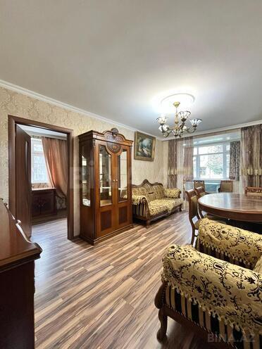 Сдаётся 3-комн. вторичка 90 м², м. Иншаатчылар, photo 1 from 14