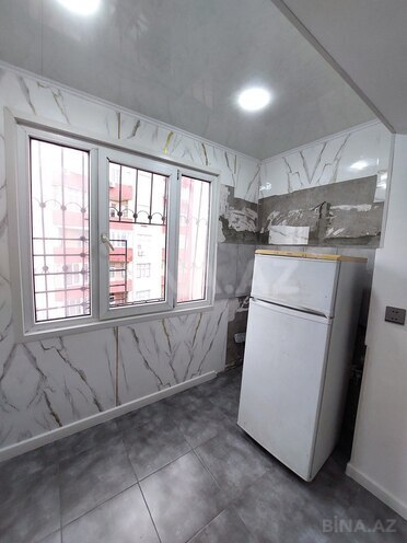 Продаётся 1-комн. вторичка 35 м², м. Нефтчиляр, photo 4 from 12