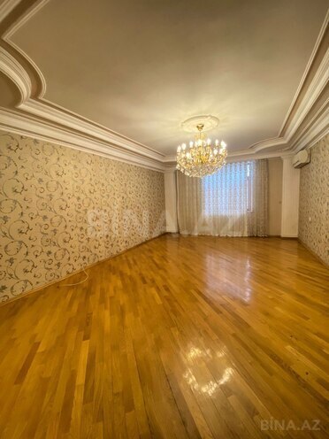 Satılır 3 otaqlı yeni tikili 140 m², Həzi Aslanov m., photo 1 from 17