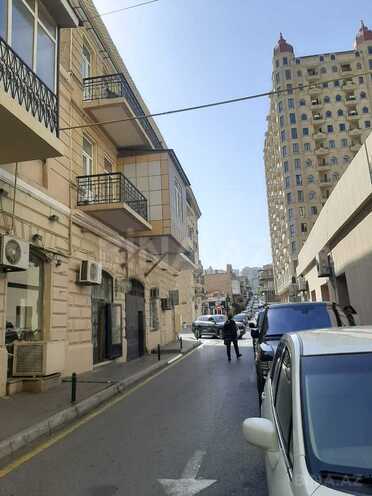 Продаётся 1-комн. вторичка 43 м², м. Ичеришехер, photo 1 from 13