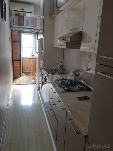 Продаётся 1-комн. вторичка 43 м², м. Ичеришехер, photo 4 from 13