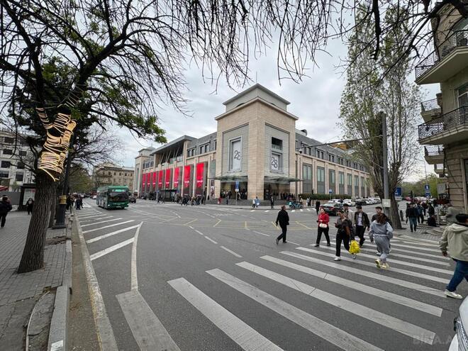 Satılır 4 otaqlı köhnə tikili 85 m², 28 May m., photo 1 from 10