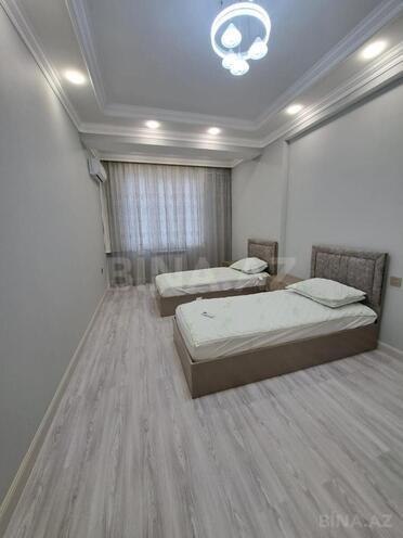 Сдаётся 3-комн. новостройка 126 м², м. Кара Караев, photo 13 from 28
