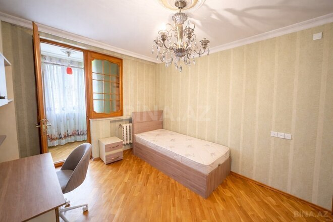 Satılır 3 otaqlı köhnə tikili 100 m², Nərimanov r., photo 9 from 13