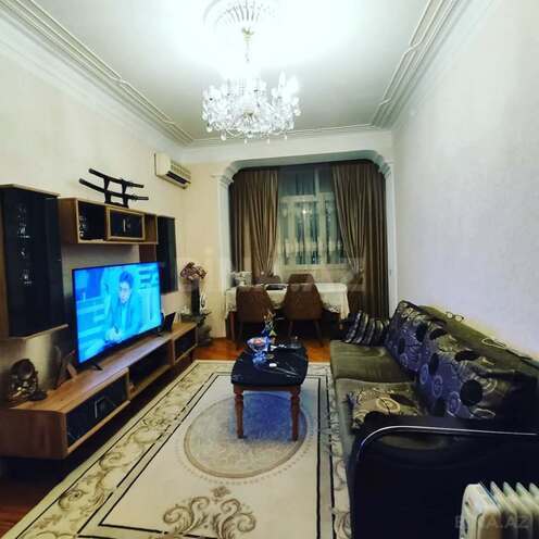 Продаётся 2-комн. вторичка 55 м², м. Мемар Аджеми, photo 1 from 12