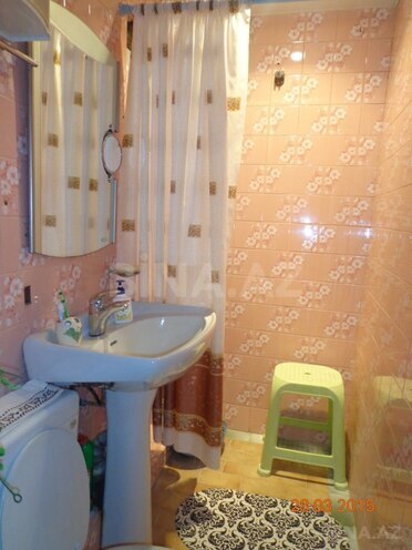 Satılır 1 otaqlı köhnə tikili 30 m², İnşaatçılar m., photo 3 from 8