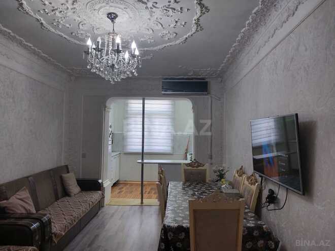 Продаётся 3-комн. вторичка 55 м², м. Халглар Достлугу, photo 1 from 14