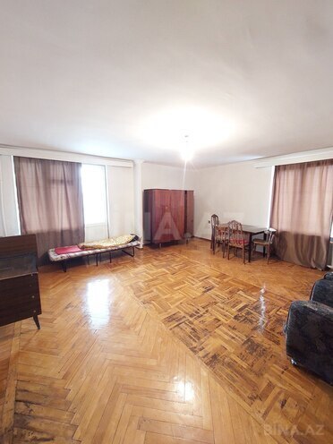 Продаётся 2-комн. вторичка 55 м², м. Нефтчиляр, photo 1 from 15