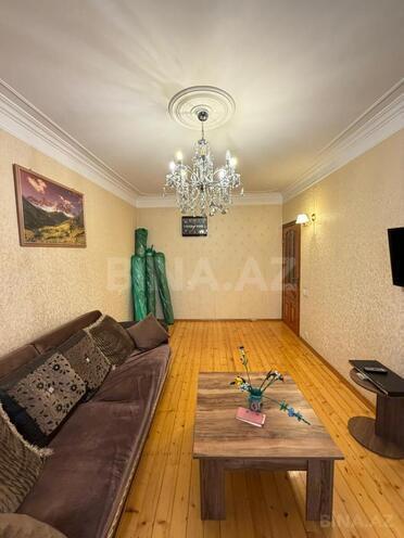 Продаётся 4-комн. вторичка 100 м², Хатаинский р., photo 3 from 19