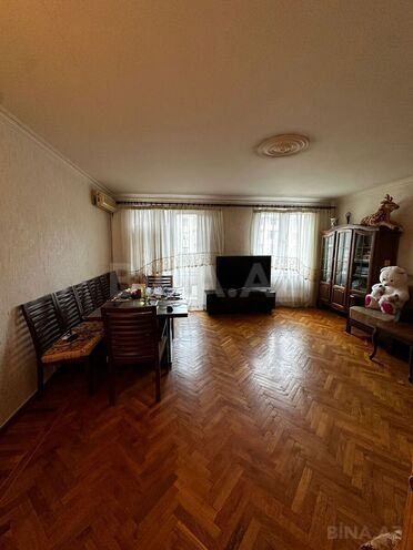 Продаётся 2-комн. вторичка 70 м², м. Нариман Нариманов, photo 3 from 8