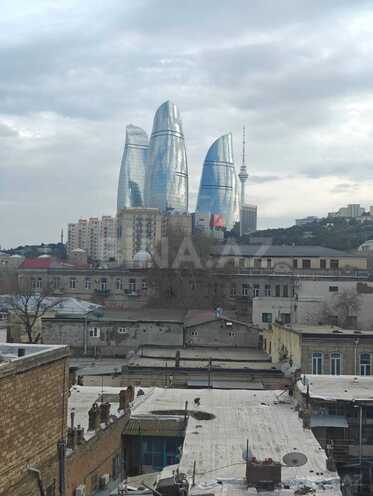 Продаётся 4-комн. вторичка 118 м², м. Ичеришехер, photo 1 from 15