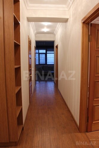 Продаётся 3-комн. новостройка 130 м², м. Элмляр Академиясы, photo 15 from 18