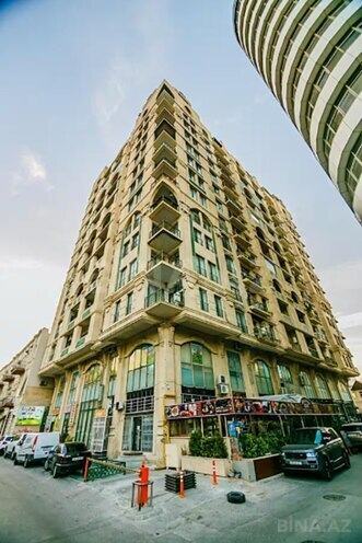Satılır 4 otaqlı yeni tikili 176 m², Sahil m., photo 1 from 32