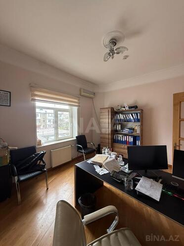 Сдаётся 20-комн. офис 900 м², м. Низами, photo 6 from 22