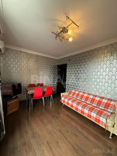 Satılır 2 otaqlı köhnə tikili 55 m², Bakıxanov q., photo 1 from 9