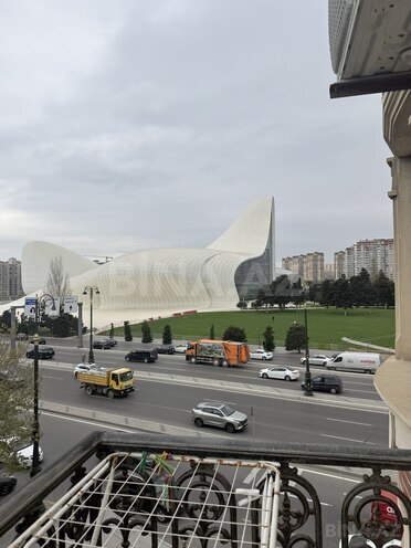 Продаётся 3-комн. вторичка 60 м², м. Нариман Нариманов, photo 1 from 13