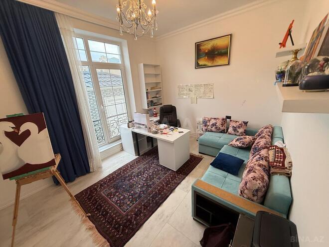 Satılır 7 otaqlı həyət evi/bağ evi 350 m², Səbail r., photo 14 from 32