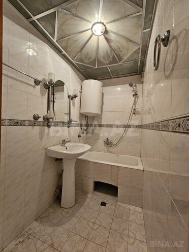 Satılır 2 otaqlı köhnə tikili 70 m², Azadlıq Prospekti m., photo 15 from 18