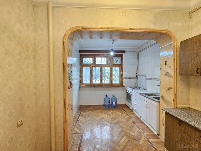 Satılır 2 otaqlı köhnə tikili 70 m², Azadlıq Prospekti m., photo 8 from 18