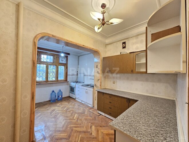 Satılır 2 otaqlı köhnə tikili 70 m², Azadlıq Prospekti m., photo 9 from 18