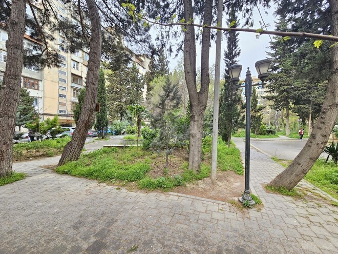 Satılır 2 otaqlı köhnə tikili 70 m², Azadlıq Prospekti m., photo 17 from 18