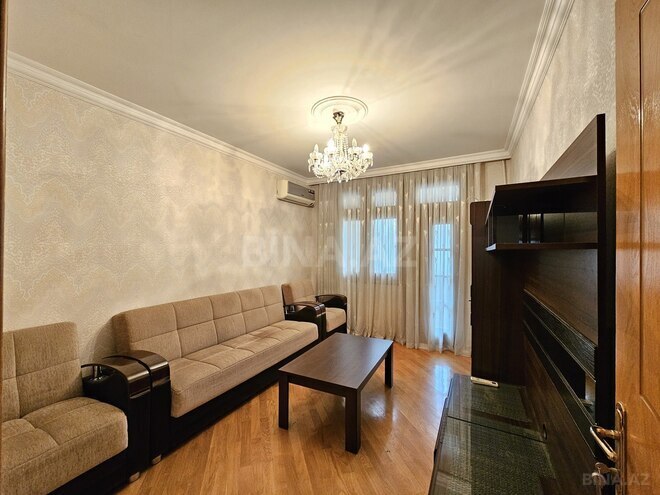 Satılır 2 otaqlı köhnə tikili 70 m², Azadlıq Prospekti m., photo 3 from 19