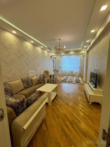 Сдаётся 3-комн. новостройка 100 м², м. Кара Караев, photo 1 from 10