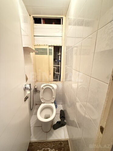 Satılır 2 otaqlı köhnə tikili 60 m², Xalqlar Dostluğu m., photo 16 from 18