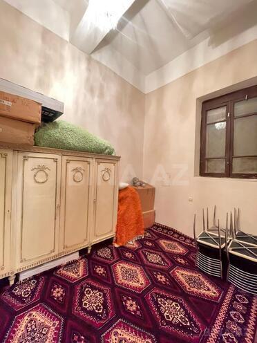 Satılır 4 otaqlı köhnə tikili 105 m², Sahil m., photo 10 from 17