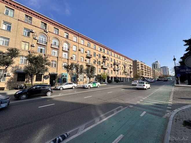 Satılır 3 otaqlı köhnə tikili 95 m², Elmlər Akademiyası m., photo 19 from 21